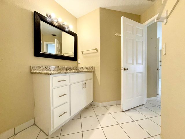 13614 Yarmouth Court, Wellington, FL 33414