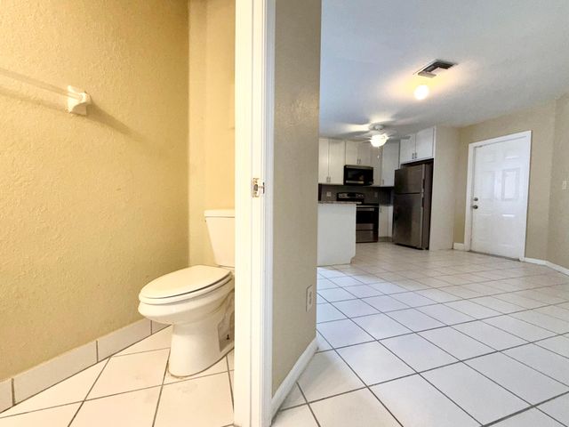 13614 Yarmouth Court, Wellington, FL 33414