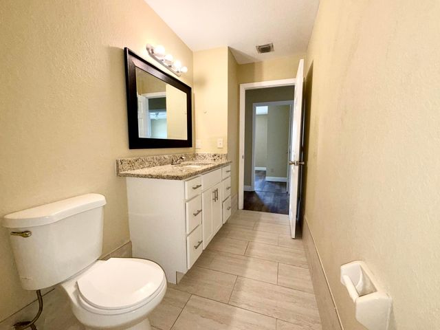 13614 Yarmouth Court, Wellington, FL 33414