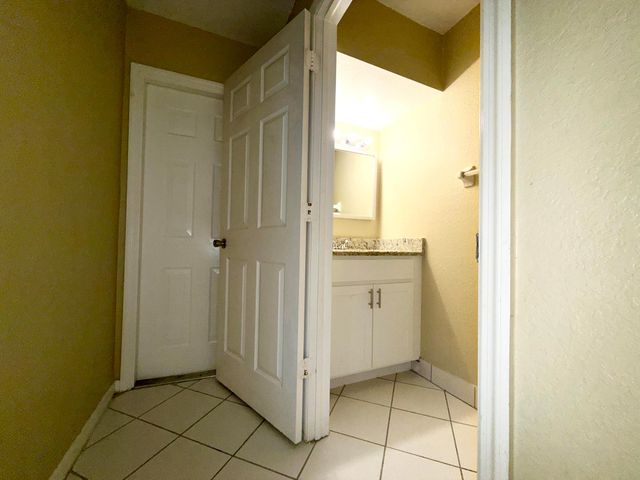 13614 Yarmouth Court, Wellington, FL 33414