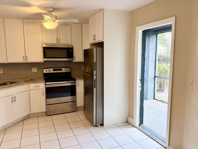 13614 Yarmouth Court, Wellington, FL 33414