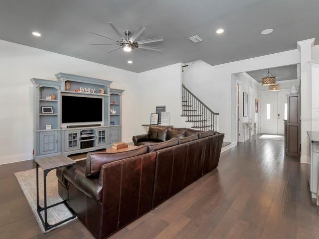 150 CHIPPEWA AVENUE, Tampa, FL 33606