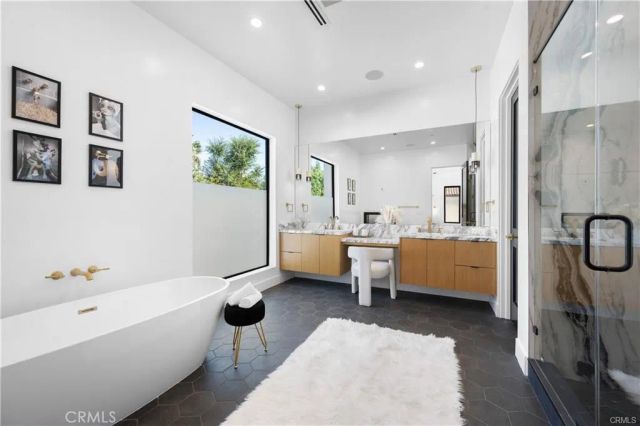 4952 Haskell Avenue, Encino, CA 91436