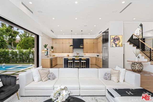 4952 Haskell Avenue, Encino, CA 91436