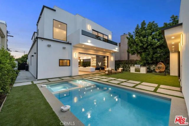 4952 Haskell Avenue, Encino, CA 91436