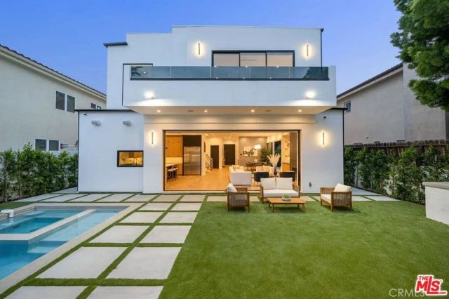 4952 Haskell Avenue, Encino, CA 91436