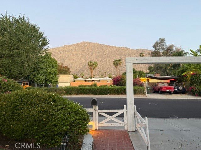 526 S Calle Palo Fierro, Palm Springs, CA 92264