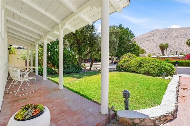 526 S Calle Palo Fierro, Palm Springs, CA 92264
