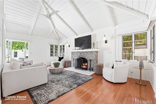 526 S Calle Palo Fierro, Palm Springs, CA 92264