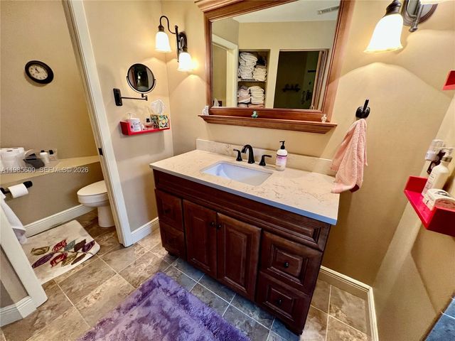 2102 NW 193rd Ave, Pembroke Pines, FL 33029