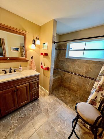 2102 NW 193rd Ave, Pembroke Pines, FL 33029