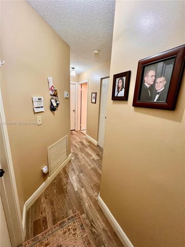 2102 NW 193rd Ave, Pembroke Pines, FL 33029