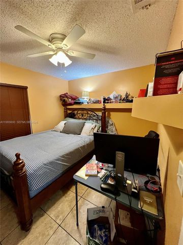 2102 NW 193rd Ave, Pembroke Pines, FL 33029