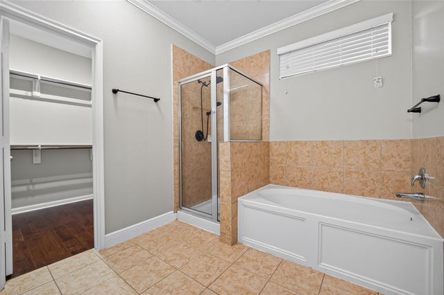 2115 Weathersfield Trace Circle, Houston, TX 77014
