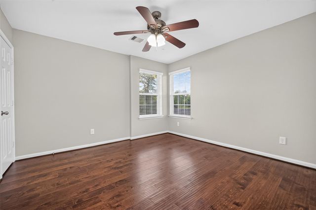 2115 Weathersfield Trace Circle, Houston, TX 77014