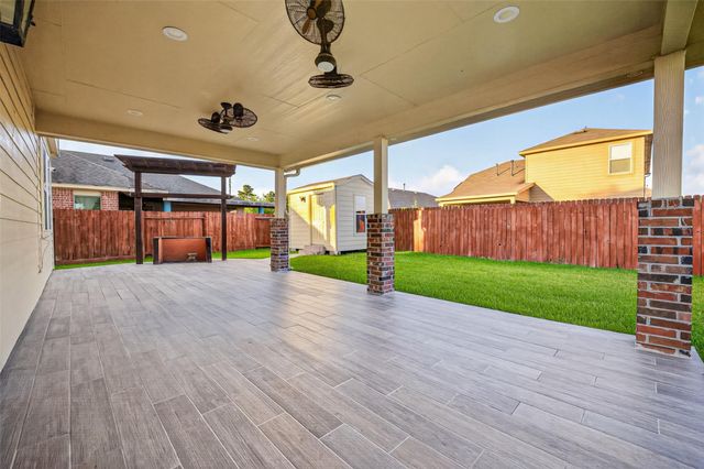 2115 Weathersfield Trace Circle, Houston, TX 77014