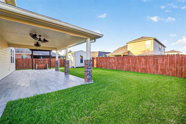 2115 Weathersfield Trace Circle, Houston, TX 77014