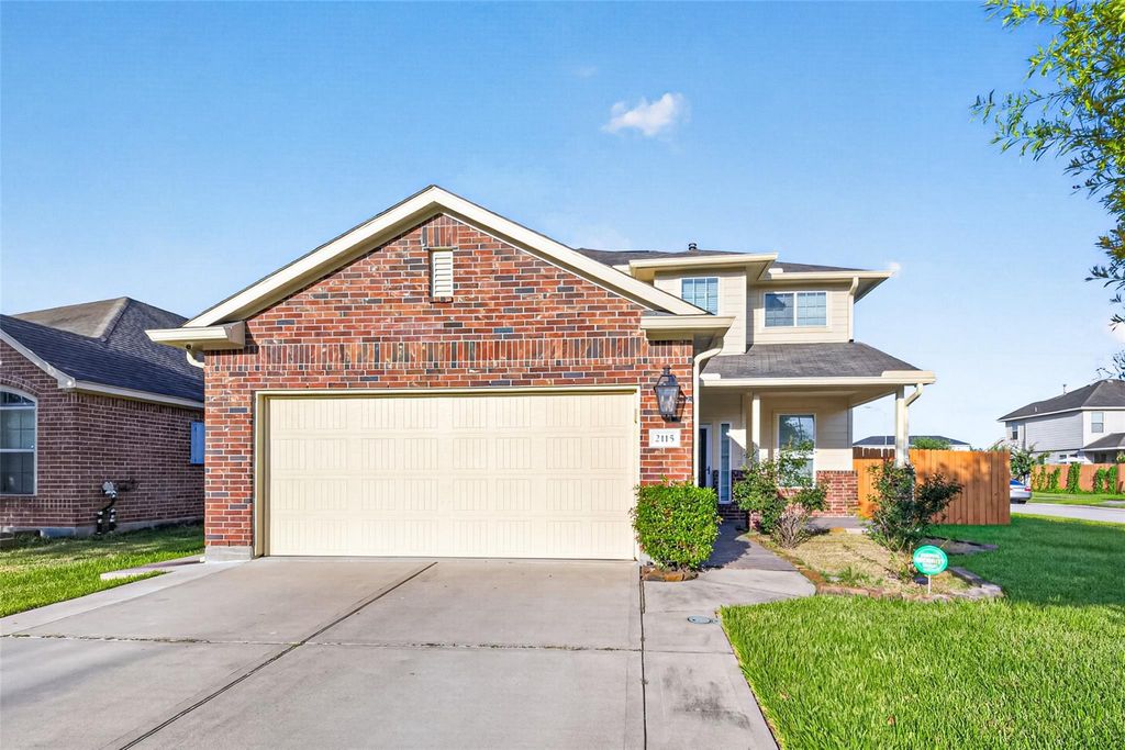 2115 Weathersfield Trace Circle, Houston, TX 77014