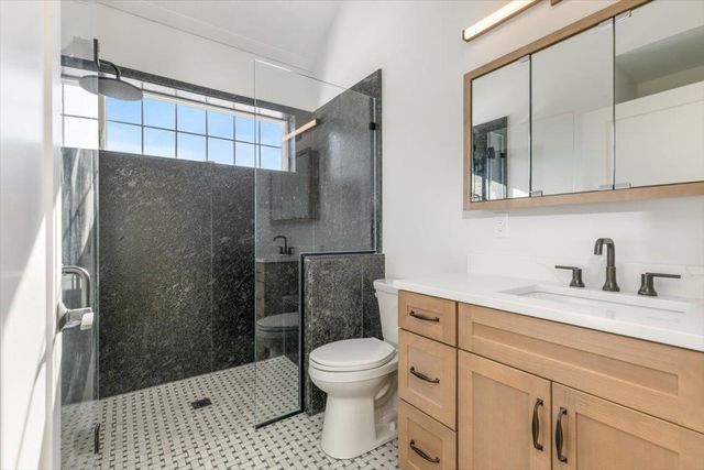 639 East Broadway A, Haverhill, MA 01830