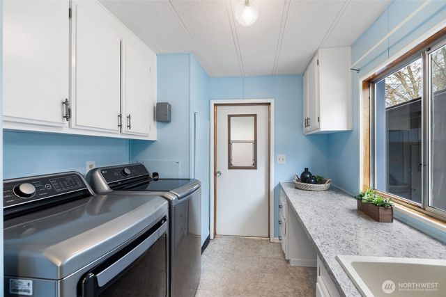 2305 Woodland Drive NW, Bremerton, WA 98312