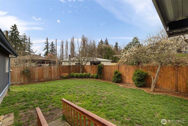 2305 Woodland Drive NW, Bremerton, WA 98312