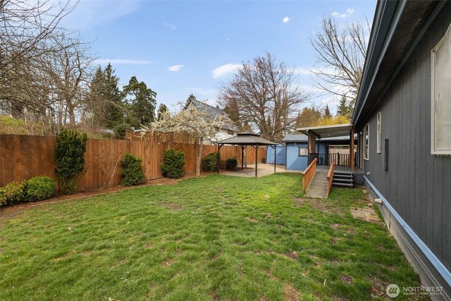 2305 Woodland Drive NW, Bremerton, WA 98312