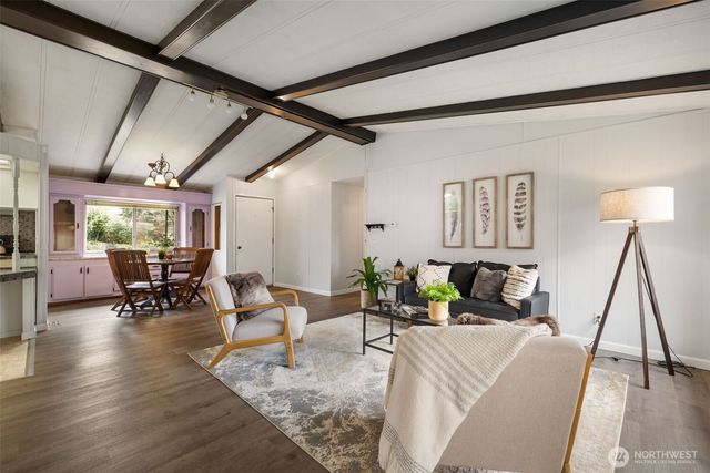 2305 Woodland Drive NW, Bremerton, WA 98312