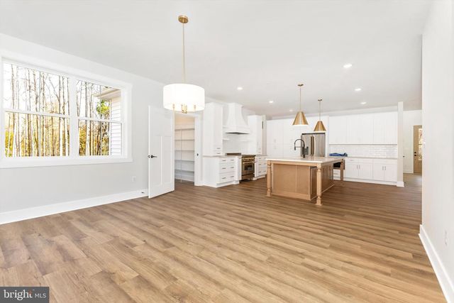 204 THREE RIVERS RD, Harwood, MD 20776