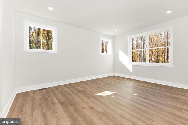 204 THREE RIVERS RD, Harwood, MD 20776