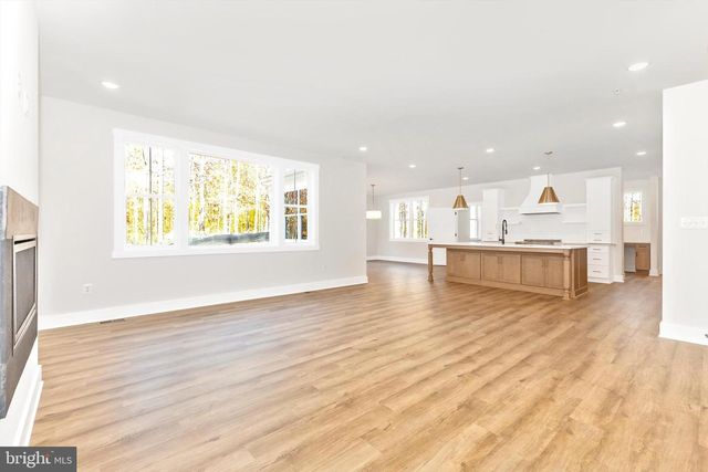 204 THREE RIVERS RD, Harwood, MD 20776