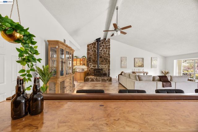 2857 Randall Way, Fairview, CA 94541