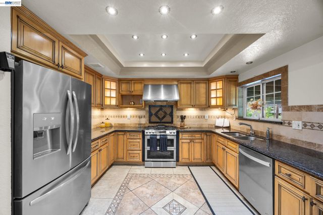 2857 Randall Way, Fairview, CA 94541