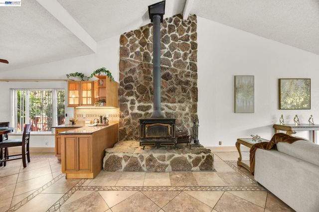 2857 Randall Way, Fairview, CA 94541