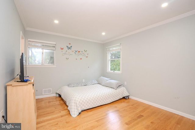 11 HOLLAND LN, East Windsor Twp, NJ 08512