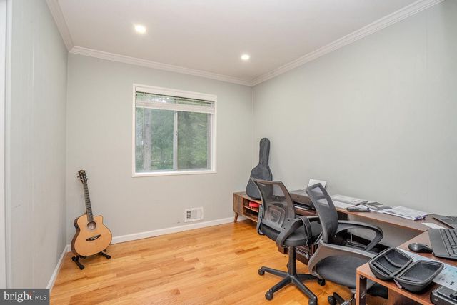 11 HOLLAND LN, East Windsor Twp, NJ 08512