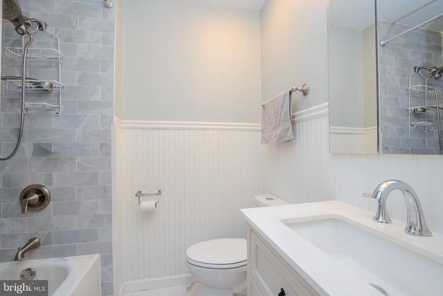 11 HOLLAND LN, East Windsor Twp, NJ 08512