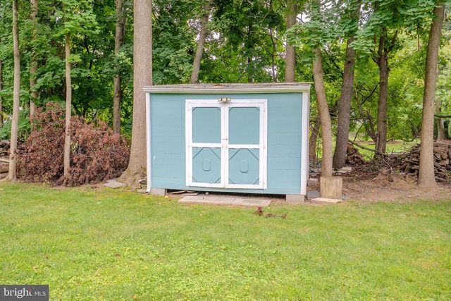 11 HOLLAND LN, East Windsor Twp, NJ 08512