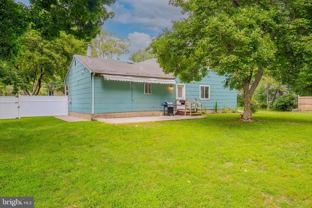 11 HOLLAND LN, East Windsor Twp, NJ 08512