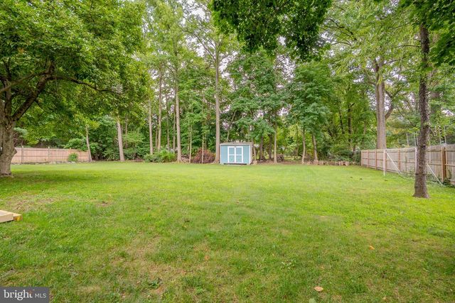 11 HOLLAND LN, East Windsor Twp, NJ 08512