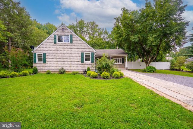 11 HOLLAND LN, East Windsor Twp, NJ 08512