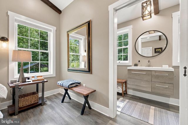 12986 FURNACE MOUNTAIN RD, Lovettsville, VA 20180