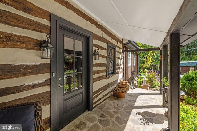 12986 FURNACE MOUNTAIN RD, Lovettsville, VA 20180