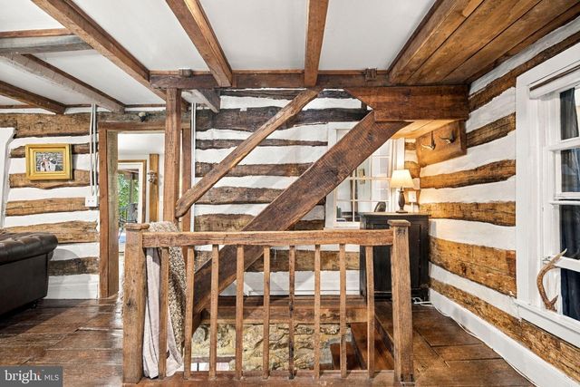 12986 FURNACE MOUNTAIN RD, Lovettsville, VA 20180