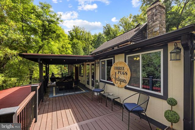 12986 FURNACE MOUNTAIN RD, Lovettsville, VA 20180
