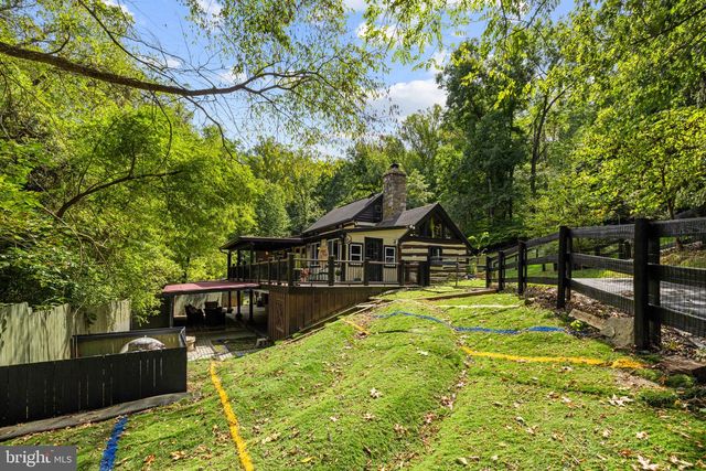 12986 FURNACE MOUNTAIN RD, Lovettsville, VA 20180