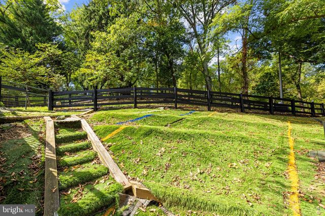 12986 FURNACE MOUNTAIN RD, Lovettsville, VA 20180