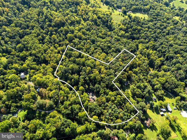 12986 FURNACE MOUNTAIN RD, Lovettsville, VA 20180