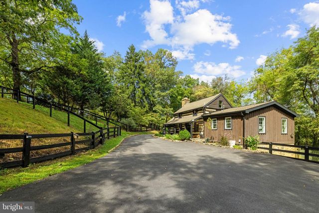12986 FURNACE MOUNTAIN RD, Lovettsville, VA 20180