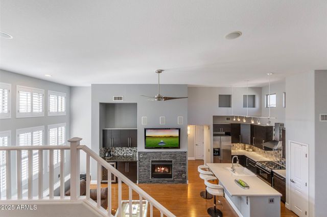 15221 N CLUBGATE Drive 2059, Scottsdale, AZ 85254