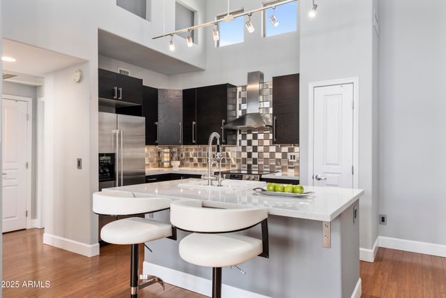 15221 N CLUBGATE Drive 2059, Scottsdale, AZ 85254